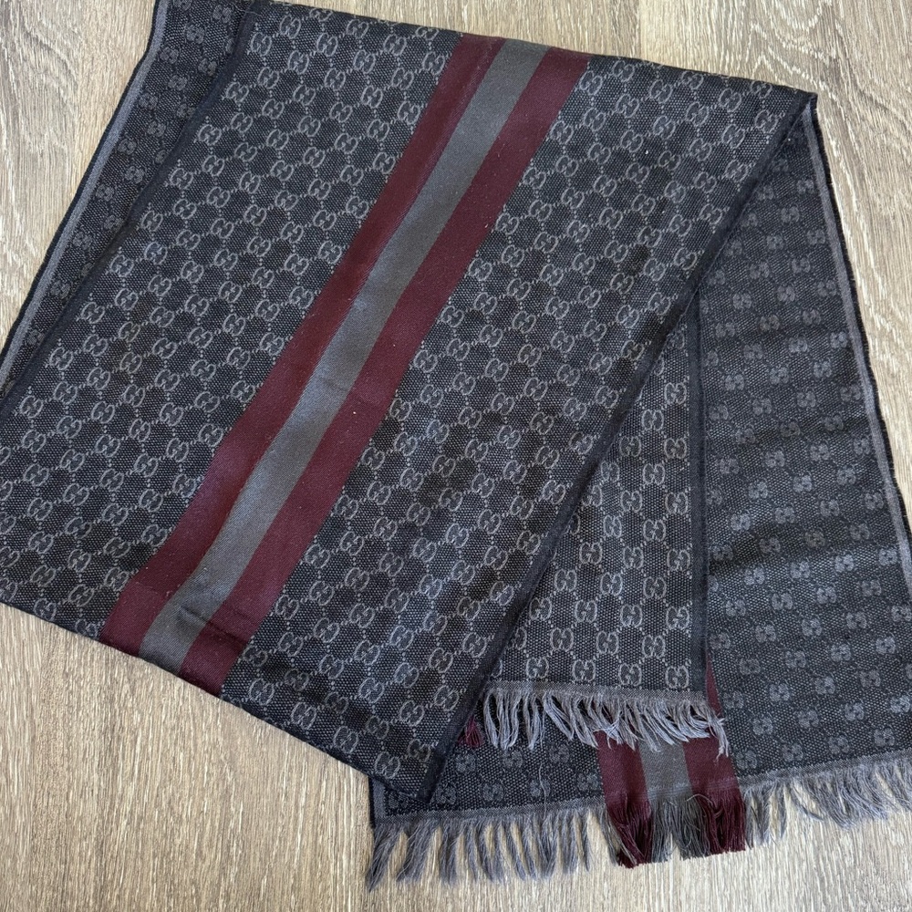MENS GUCCI SCARF